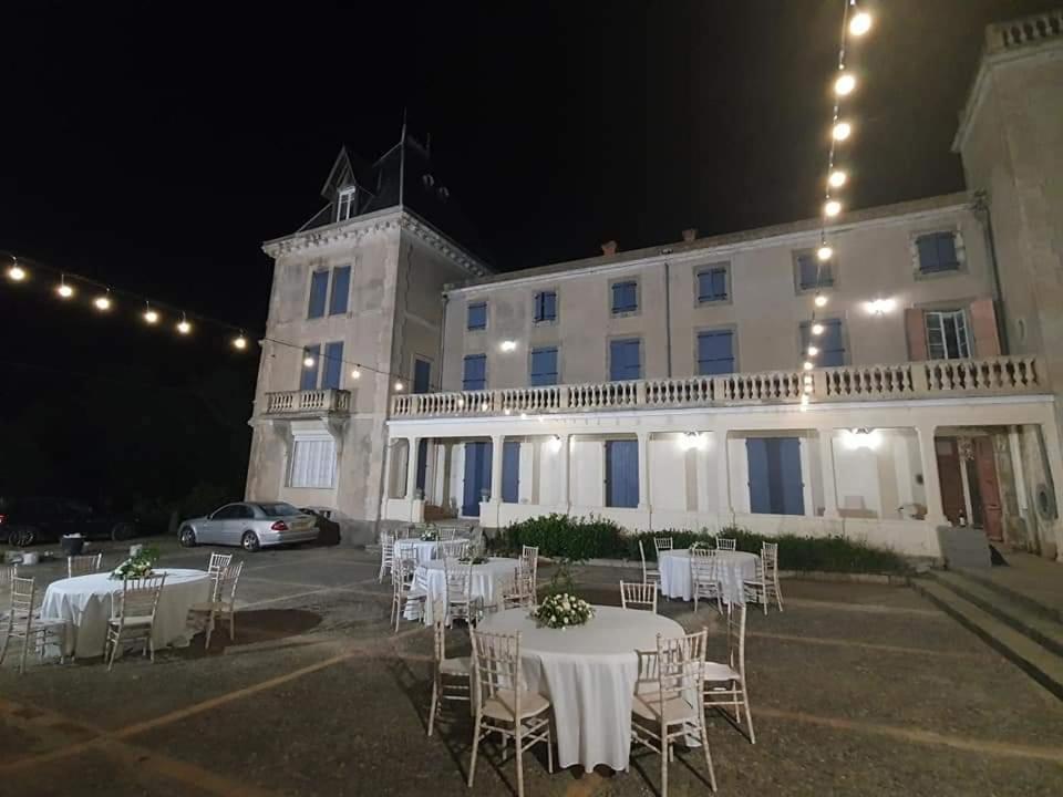 Mazet Du Chateau Joyeux De Violet Pépieux Εξωτερικό φωτογραφία